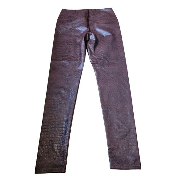 7 for all Mankind Women’s Sz.M brown faux leather croc pants edgy bold darkcore - Picture 2 of 10